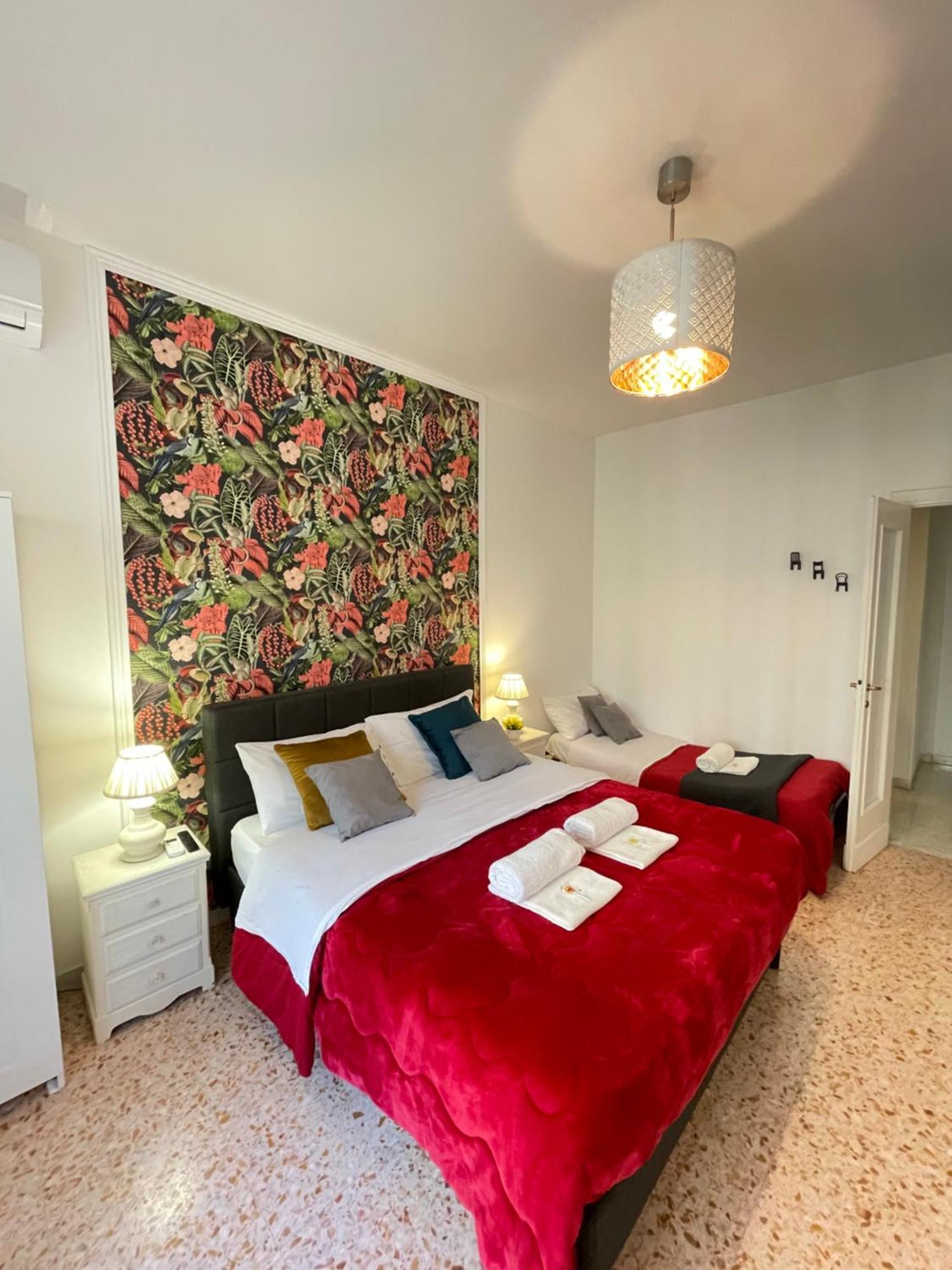 Forty1 Near Metro Cipro Apartment Rom